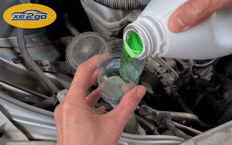 Bổ Sung Nước Rửa Kính TOYOTA C-HR