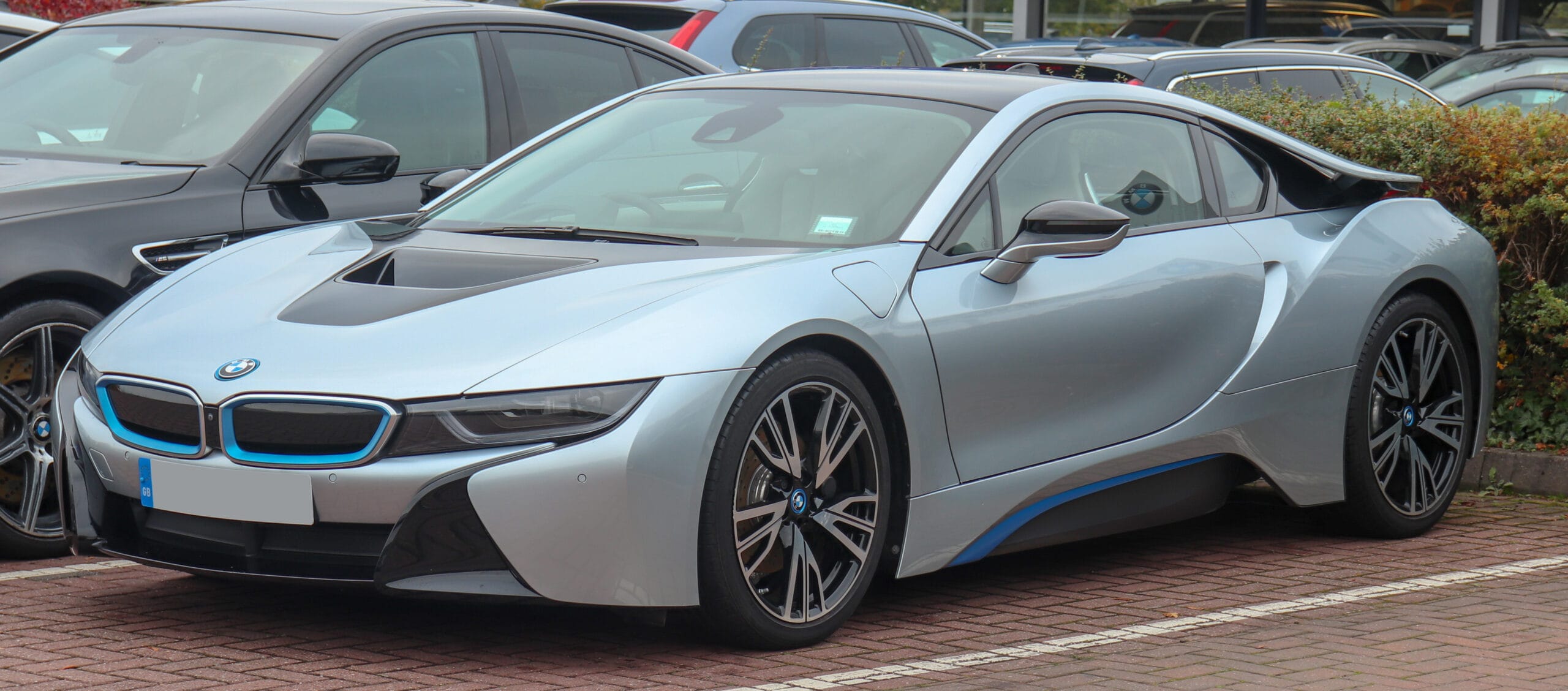 Bảo Dưỡng Định Kỳ Xe BMW i8 Cấp 20.000 Kilomet