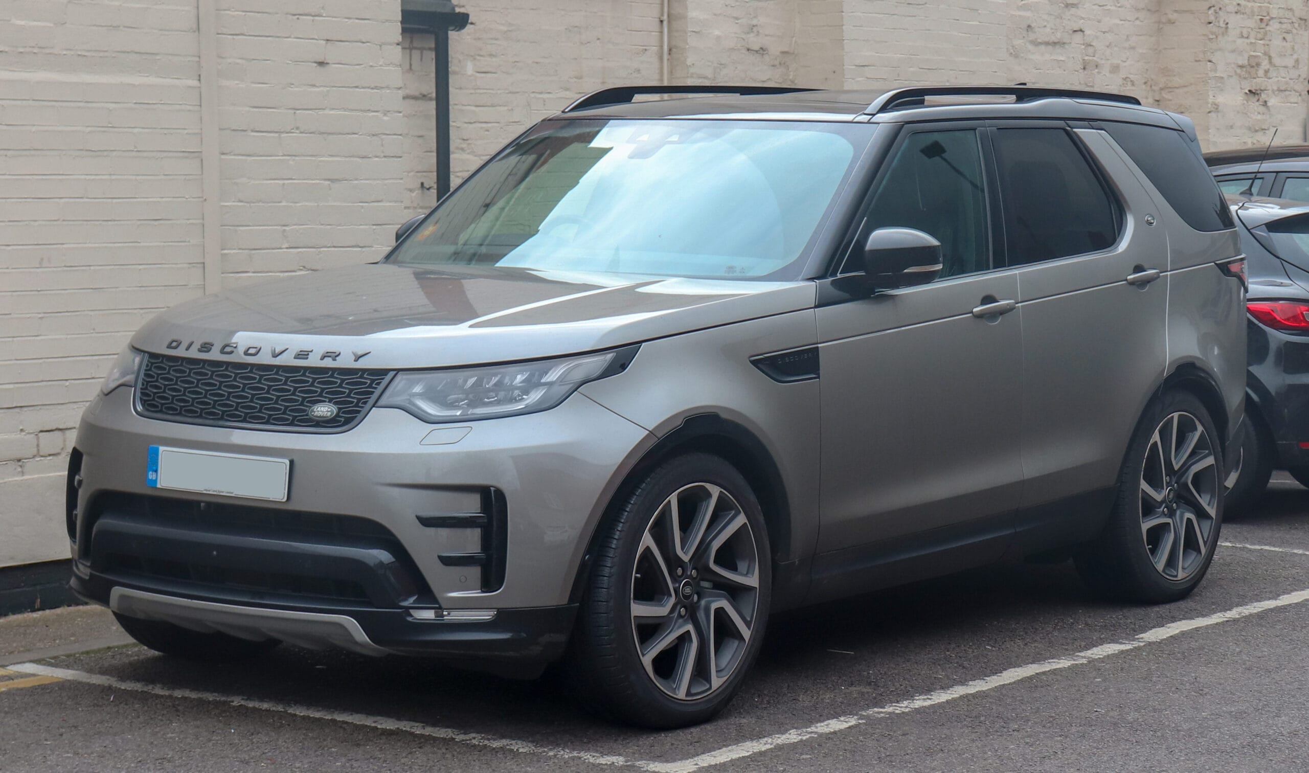 Bảo Dưỡng Định Kỳ Xe Discovery Tại 80.000 Km